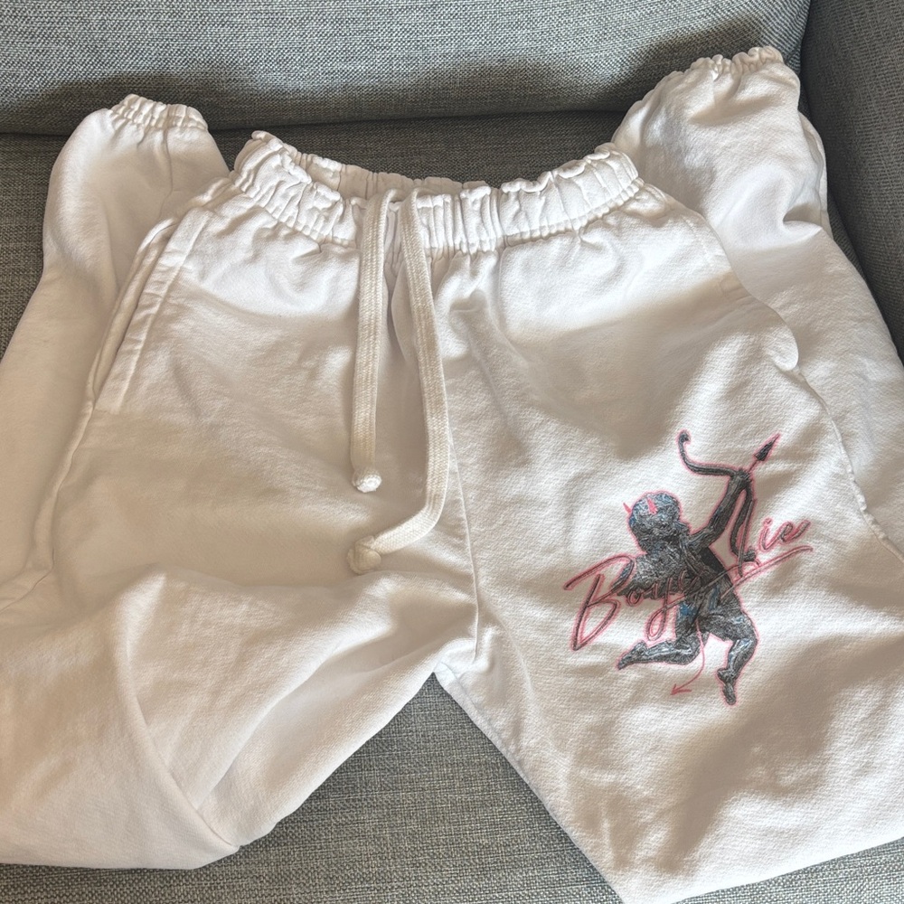 Boys Lie White Sweatpants with devil Cupid design small